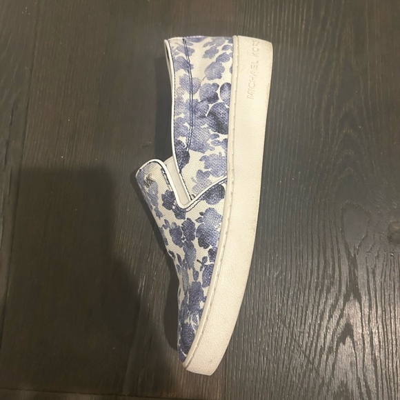 Michael Kors Keaton floral slip on sneaker - Picture 5 of 15